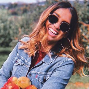 Meet your Posher, Daphne